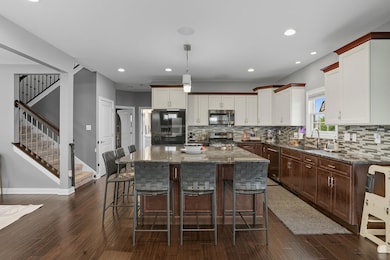 13028 Waterleaf Dr, St. John, IN 46373 - photo 7