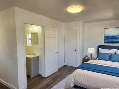 519 Topeka Blvd unit 3, San Antonio, TX 78210 - photo 4