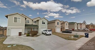 3097 SW Obsidian Ln, Redmond, OR 97756 - photo 2