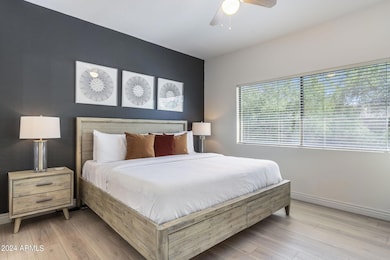 19-web-or-mls-16801-n-94th-st-2015