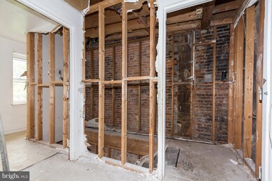 424 N Duncan St, Baltimore, MD 21231 - photo 4