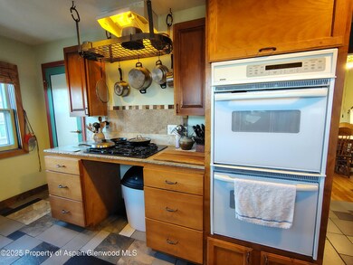 1036 Clarkson Ave, Rifle, CO 81650 - photo 6