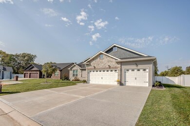 1108 Lucca Ct, Caseyville, IL 62232 - photo 4