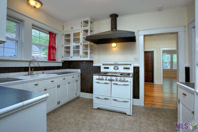 Totally refurbished O'keefe and Merritt stove