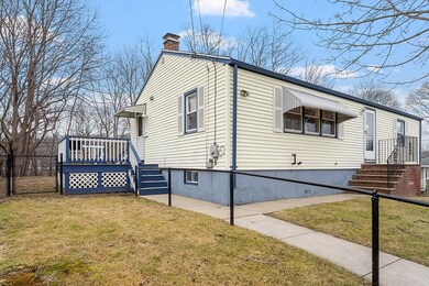 76 Jasper St, Saugus, MA 01906 - photo 3