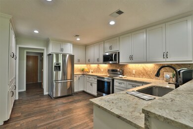 219 Tall Pines Dr, Magnolia, TX 77354 - photo 6