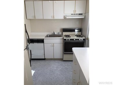 Kitchen. Fully applianced kitchen with new floor.