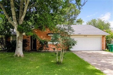 7719 Ashmole Ln, Houston, TX 77088 - photo 2