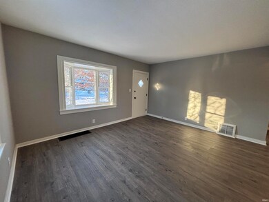 2710 Waynewood Dr, Fort Wayne, IN 46809 - photo 7