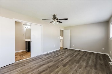 1813 NE Gatewood Dr, Lees Summit, MO 64086 - photo 7