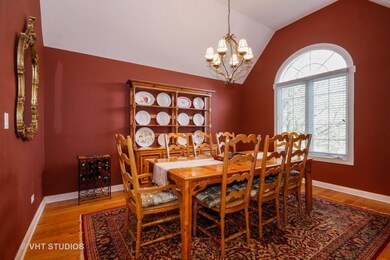 2445 Ravisloe Ln, Homewood, IL 60430 - photo 5