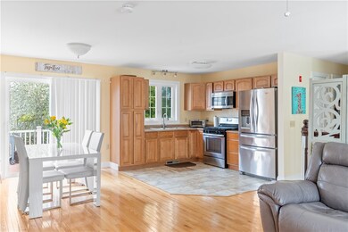 45 Oakwood Ave, Providence, RI 02909 - photo 4