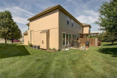 22710 W 71st Terrace, Shawnee, KS 66227 - photo 2