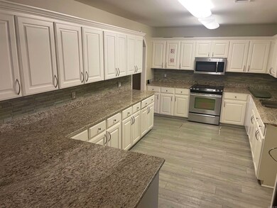 889 Heather Cir, Conway, AR 72034 - photo 2