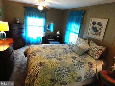 316 Berts Dr, Lothian, MD 20711 - photo 7