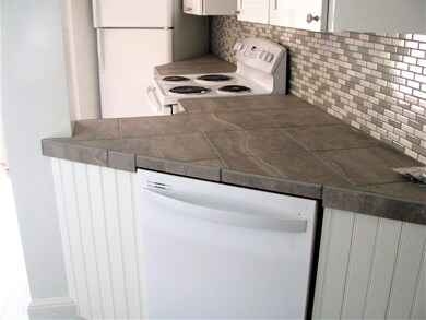 35 E Bow St, Franklin, NH 03235 - photo 3