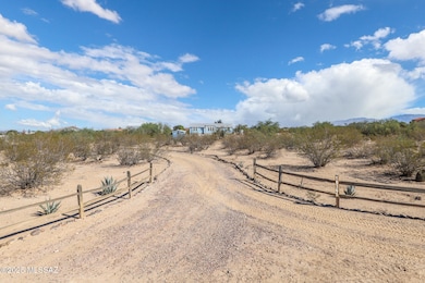 18365 S Wilmot Rd, Sahuarita, AZ 85629 - photo 2