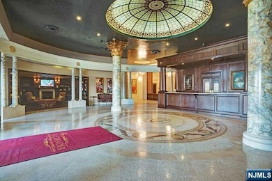 100 Alexander Way unit 132, Edgewater, NJ 07020 - photo 4