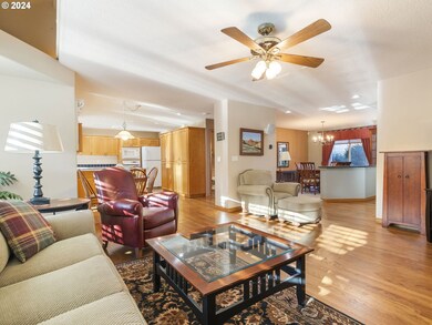 11582 SE Idyllwild Ct, Clackamas, OR 97015 - photo 7