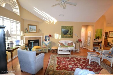 8799 Parkview Oaks Cir, Olive Branch, MS 38654 - photo 7