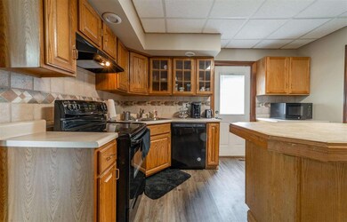 1230 Broadway St, Lincoln, IL 62656 - photo 7