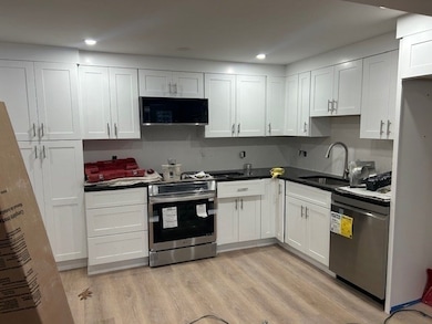 49 Benton Cir unit 1, Reading, MA 01867 - photo 2