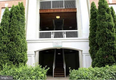 22611 Blue Elder Terrace unit 201, Ashburn, VA 20148 - photo 2