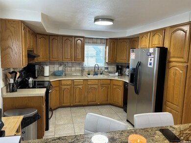 21 Linden Rd, Valley Stream, NY 11580 - photo 5