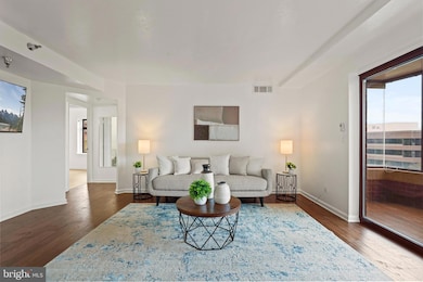 The Charleston unit 614, Arlington, VA 22201 - photo 2