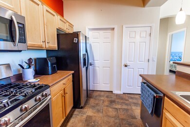 07 Kitchen
