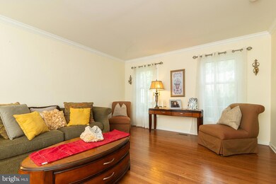 153 Trappe Ln, Langhorne, PA 19047 - photo 4