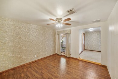 5615 Water Leaf Ln, Houston, TX 77088 - photo 4