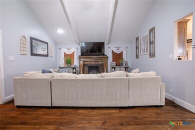 25195 US Highway 77 N, Yoakum, TX 77995 - photo 4