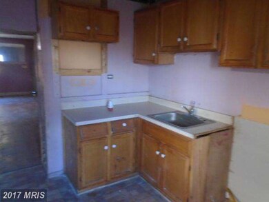 907 Lemmon St, Baltimore, MD 21223 - photo 5