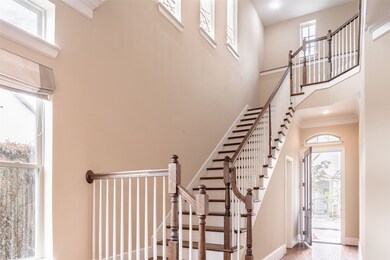 8210 Cabernet Ln, Houston, TX 77055 - photo 4