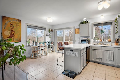 4292 Vilas Hope Rd, Cottage Grove, WI 53527 - photo 5