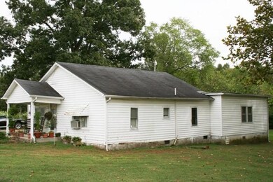 339 Dover St, Shelbyville, TN 37160 - photo 2