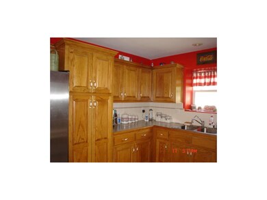 Pretty Kitchen w/Pantry