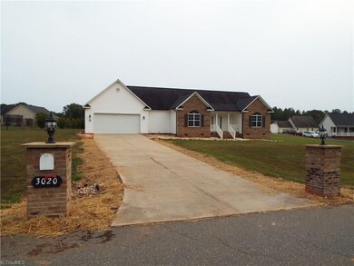 3020 Elderberry Ct, Asheboro, NC 27205 - photo 2