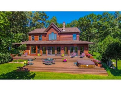 Estate setting with 40 acres and over 1/4 mile fro