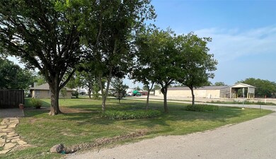 201 W Ash St, Celina, TX 75009 - photo 3