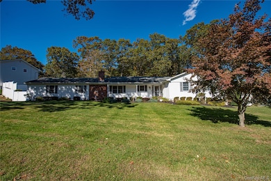 3 Walnut Rd, Rocky Point, NY 11778 - photo 2