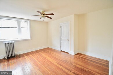 521 W Hansberry St unit 3, Philadelphia, PA 19144 - photo 2