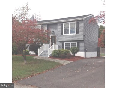 405 Cherokee Dr, Browns Mills, NJ 08015 - photo 3