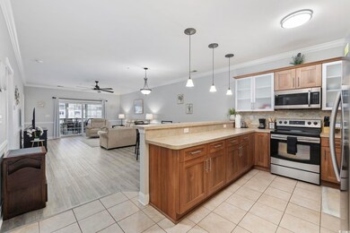 Kitchen with pendant lighting, stainless steel app