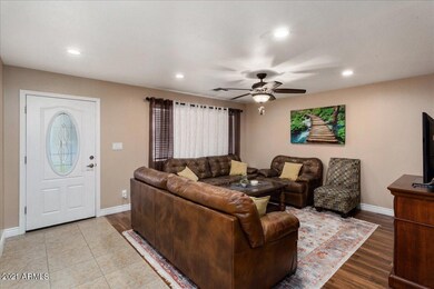 06-11459 North 43rd Avenue 6