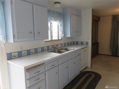 325 N Georgia Ave unit 325, East Wenatchee, WA 98802 - photo 5