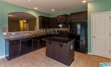Lots of cabinets and counter space...
