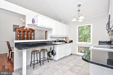 10202 Quayle Ct, Manassas, VA 20109 - photo 6