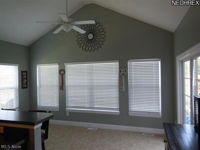 882 Queens Gate Way, Wadsworth, OH 44281 - photo 7